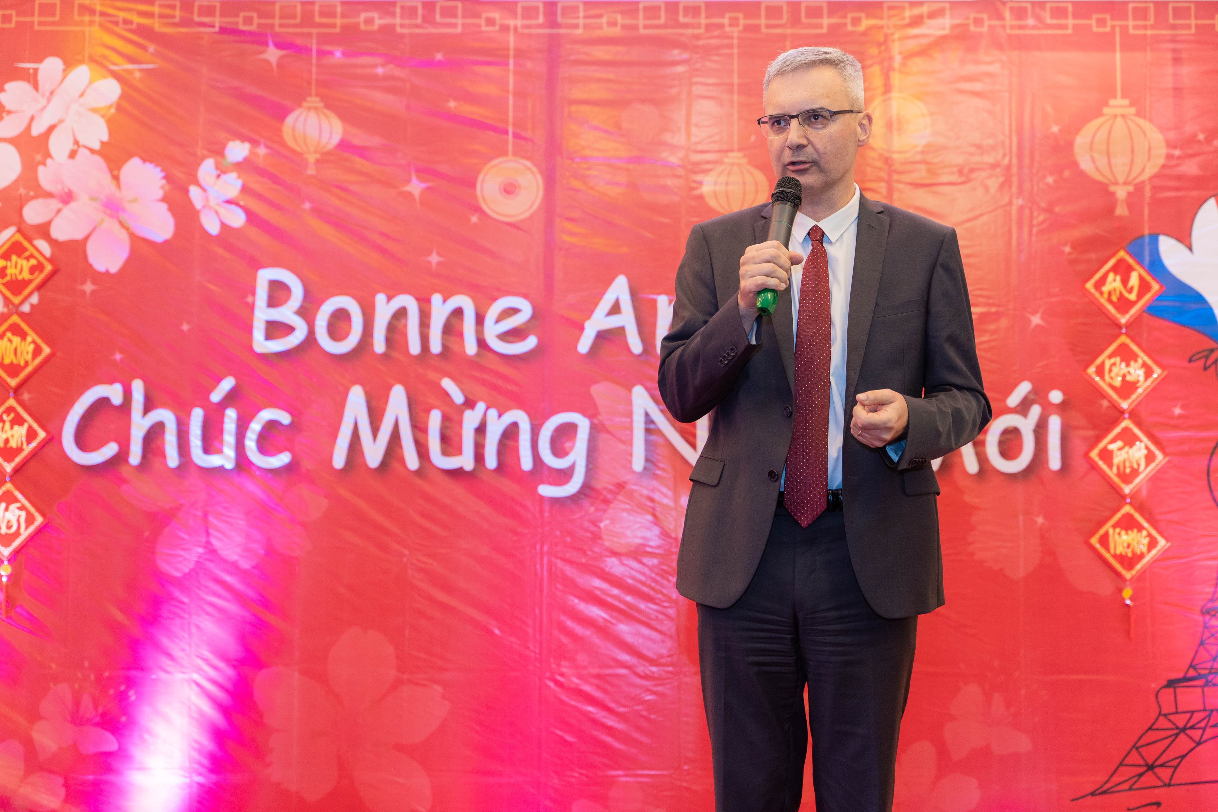 Cultural cooperation - structural axes of Vietnam - France relationship